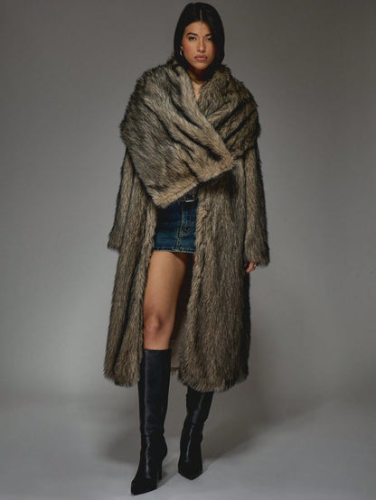 Manteau Long en Fausse Fourrure | Col Écharpe Élégant et Design Raffiné