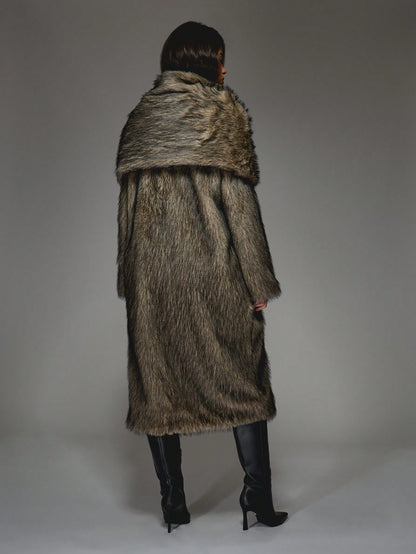 Manteau Long en Fausse Fourrure | Col Écharpe Élégant et Design Raffiné